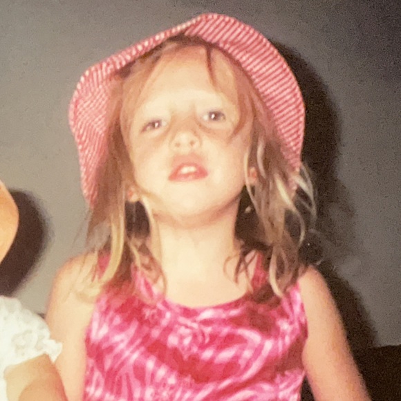 Meet your Posher, Jaylen - Picture 1 of 1